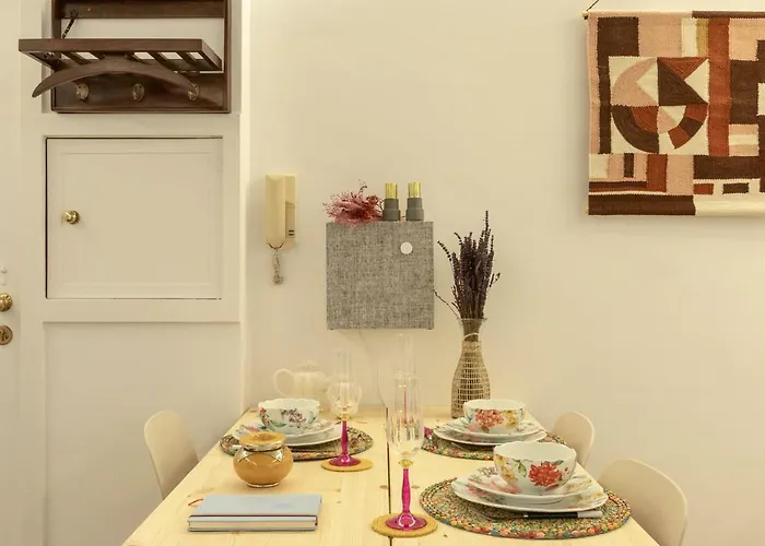 Daisy\'S House - Stylish And Central Loft